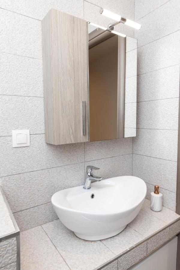 Little Miracle In Thessaloniki Appartement Buitenkant foto